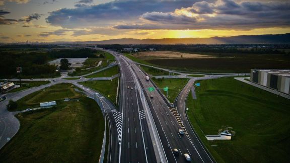 Zmena dopravy na diaľnici pri Bratislave